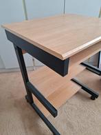 computer tafel /buro  op wielen., Computers en Software, Laptoptafels, Ophalen, Zo goed als nieuw