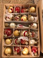 4 doosjes met kerstballen vintage retro, Ophalen, Zo goed als nieuw, X, X