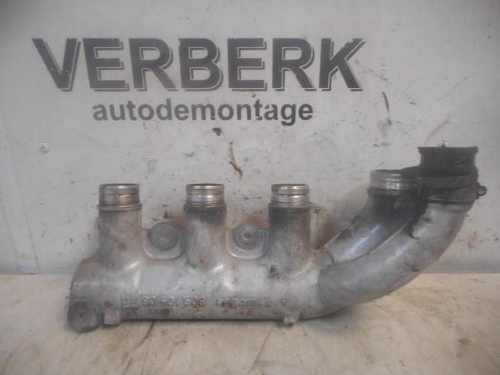 Inlaatspruitstuk Opel Calibra (1993-04/1997-07) 90501509, Auto-onderdelen, Motor en Toebehoren, Opel, Gebruikt