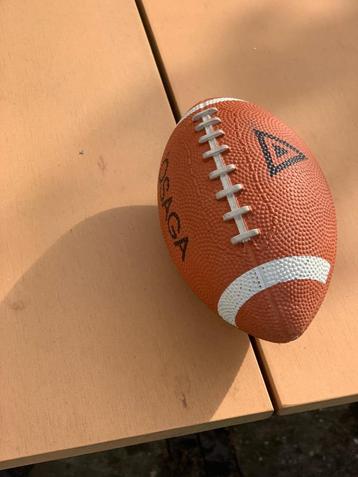 mini rugbybal beschikbaar voor biedingen