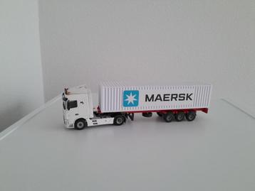 Daf ssc Mentra Transport met Maersk 40 voets container . beschikbaar voor biedingen