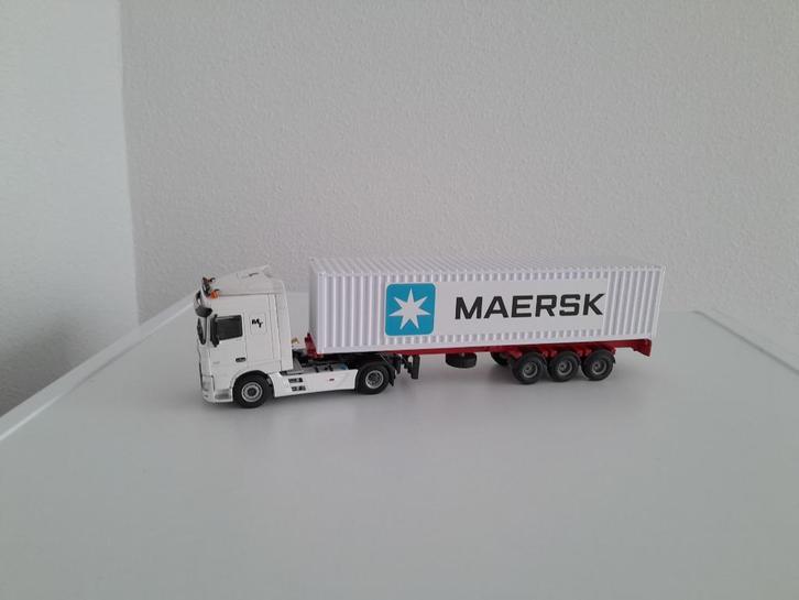 Daf ssc Mentra Transport met Maersk 40 voets container ., Hobby en Vrije tijd, Modelauto's | 1:50, Nieuw, Bus of Vrachtwagen, Overige merken