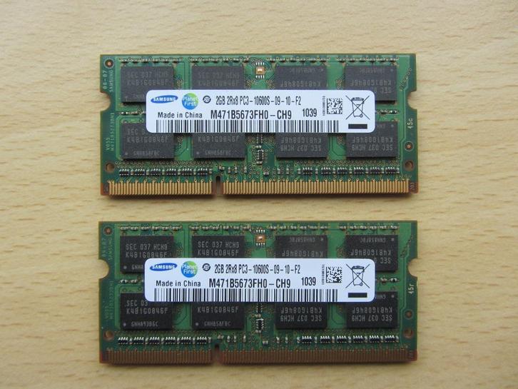 2x Samsung 2GB PC3-10600 DDR3-1333MHz non-ECC Unbuffered, Computers en Software, RAM geheugen, Zo goed als nieuw, Laptop, 2 GB
