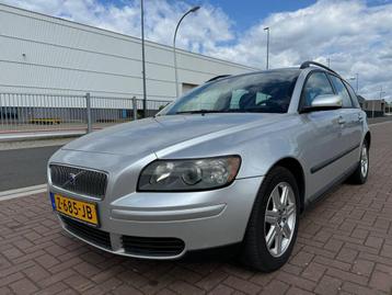 Volvo V50 2.4 /Automaat/Airco/Frisse APK+Nieuwe dakhemel beschikbaar voor biedingen