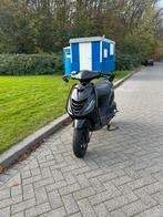 Zip piaggio 50cc 4t 2010, Fietsen en Brommers, Scooters | Piaggio, Ophalen, Maximaal 45 km/u, Zip, Zo goed als nieuw