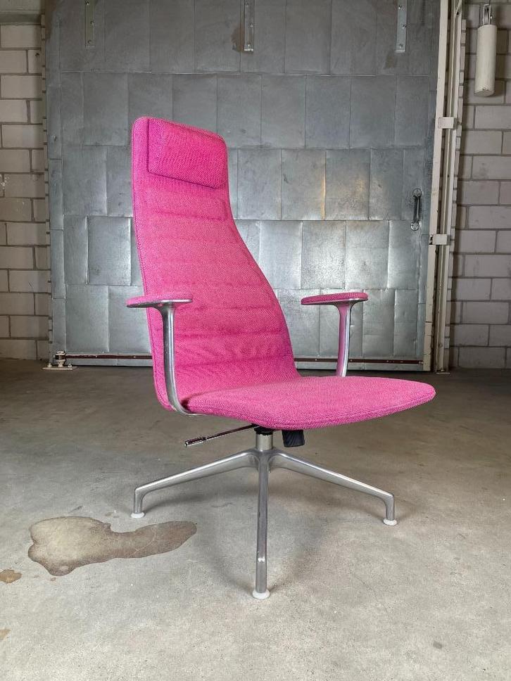Cappellini Lotus Draaibare Fauteuil (voorraad: meerdere), Huis en Inrichting, Fauteuils, Gebruikt, Metaal, Stof, 50 tot 75 cm
