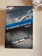 Jussi Adler-Olsen - De noodkreet in de fles, Jussi Adler-Olsen, Ophalen of Verzenden, Zo goed als nieuw, Nederland