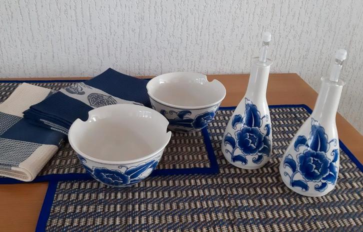 Fair Trade set, soep/rijst kommen, olie azijnset, placemats, Huis en Inrichting, Keuken | Servies, Zo goed als nieuw, Overige typen