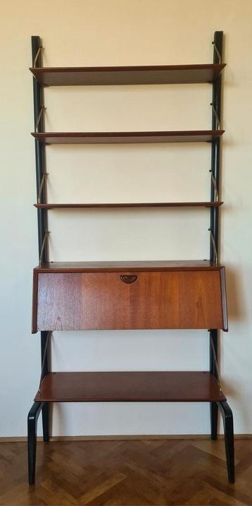 Vintage wandmeubel Louis van Teeffelen design beschikbaar voor biedingen