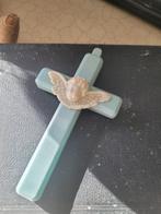 Zeer oud celluloid wiegen kruisje licht blauw met engeltje, Antiek en Kunst, Curiosa en Brocante, Ophalen of Verzenden