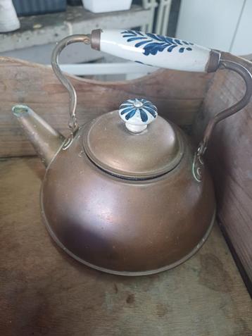 Theepot beschikbaar voor biedingen