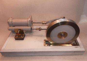 Stoommachine  1 cilinder  beschikbaar voor biedingen