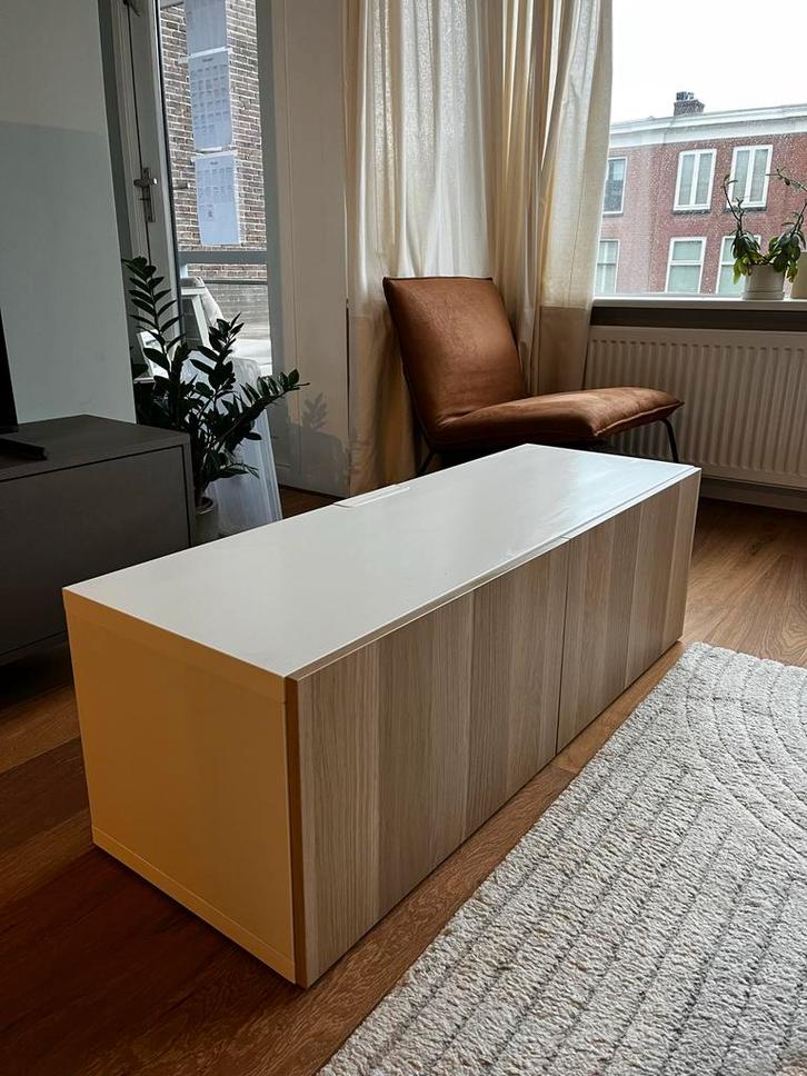 Ikea Besta kastje met deurtjes - 120cm breed, Huis en Inrichting, Kasten | Dressoirs, Gebruikt, 100 tot 150 cm, 25 tot 50 cm, Met deur(en)