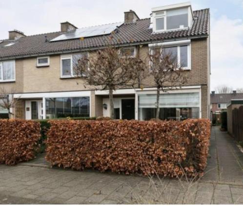 Huis te koop, Huizen en Kamers, Huizen te koop, Zuid-Holland, tot 200 m², Hoekwoning, D