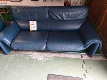 Leren bank + fauteuil  beschikbaar voor biedingen