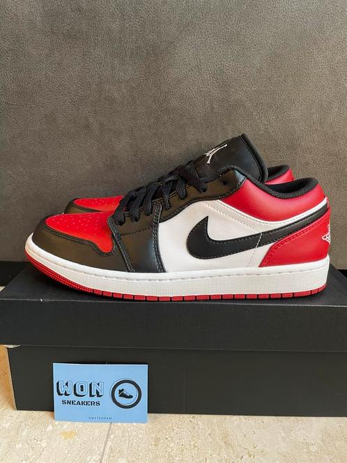 Nike Jordan 1 Low Bred Toe EU 42,5 - US 9, Kleding | Heren, Schoenen, Nieuw, Zwart, Ophalen of Verzenden