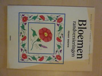 Penny Brown - Bloemen randversieringen beschikbaar voor biedingen