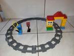 Duplo rails met station voor bij de trein, Gebruikt, Ophalen of Verzenden, Duplo, Duplo