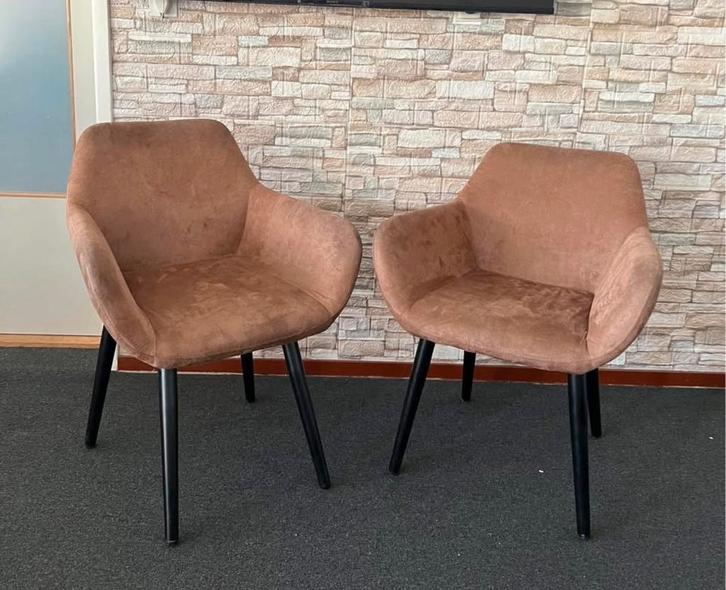 Set van 2 Cognac Micro Suede Eetkamerstoelen Fender, Huis en Inrichting, Stoelen, Nieuw, Twee, Stof, Bruin, Ophalen of Verzenden