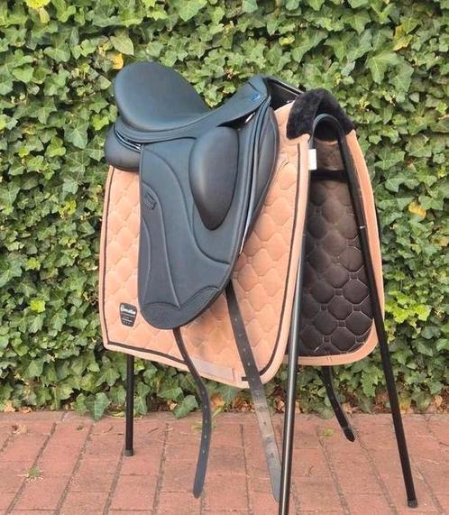 Connect Diable SB HDR 17.5 Inch, Dieren en Toebehoren, Paarden en Pony's | Zadels, Zo goed als nieuw, Dressuur, Ophalen of Verzenden