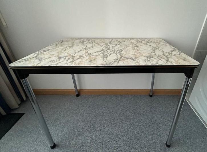 Vintage formica eettafel + stoel, Huis en Inrichting, Tafels | Eettafels, Gebruikt, 50 tot 100 cm, 100 tot 150 cm, Vier personen