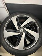 VW Golf 8 GTI 17" Velgen + Zomerbanden, Auto-onderdelen, Banden en Velgen, Ophalen, 18 inch, Gebruikt, Banden en Velgen