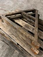 Machinepoten gietijzer 2 stuks hoogte 75 cm breedte 94 cm, Ophalen of Verzenden