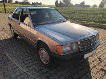 Mercedes Benz 190 W201 W124 Spiegel blindplaat beschikbaar voor biedingen