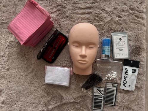 Oefen hoofd wimpers extensions, Hobby en Vrije tijd, Cursusmateriaal, Ophalen of Verzenden