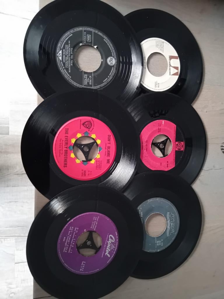 Elvis, Kinks, Pat .......singles uit de jaren 1957 t/m 1975., Cd's en Dvd's, Vinyl Singles, Gebruikt, Ophalen of Verzenden