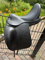 Prestige dressuur zadel, zgan, 17 inch, Dieren en Toebehoren, Ophalen of Verzenden, Zo goed als nieuw, Dressuur