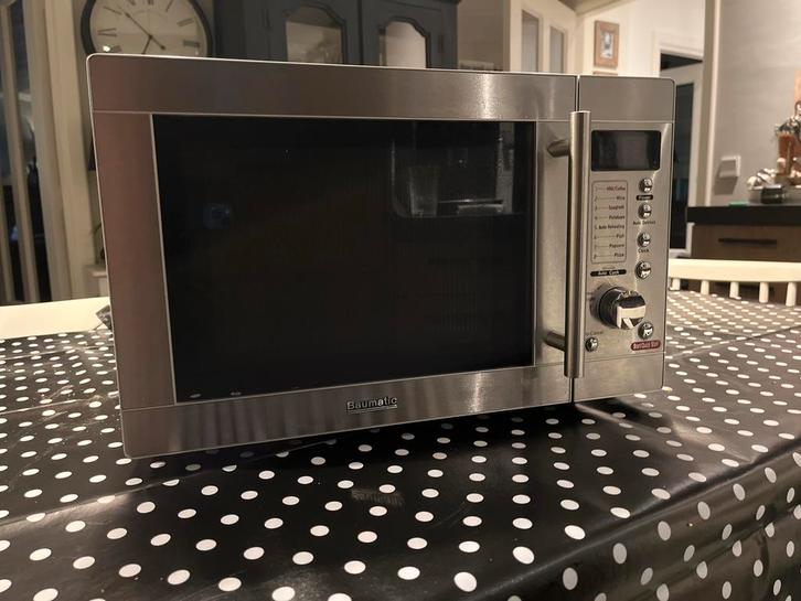 Baumatic Magnetron - Goed Onderhouden, Witgoed en Apparatuur, Magnetrons, Gebruikt, Vrijstaand, Magnetron, 45 tot 60 cm, Draaiplateau