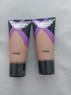 2 nieuwe Max Factor Smooth Effect Foundation (advr 87 ), Overige kleuren, Gehele gezicht, Nieuw, Ophalen of Verzenden