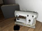 Voor onderdelen moda italia naaimachine gerhard luttmer e-45, Hobby en Vrije tijd, Naaimachines en Toebehoren, Ophalen, Gebruikt