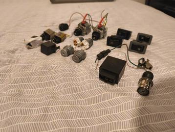 Mitsubishi Colt 1984-1988  dashboard knopje beschikbaar voor biedingen