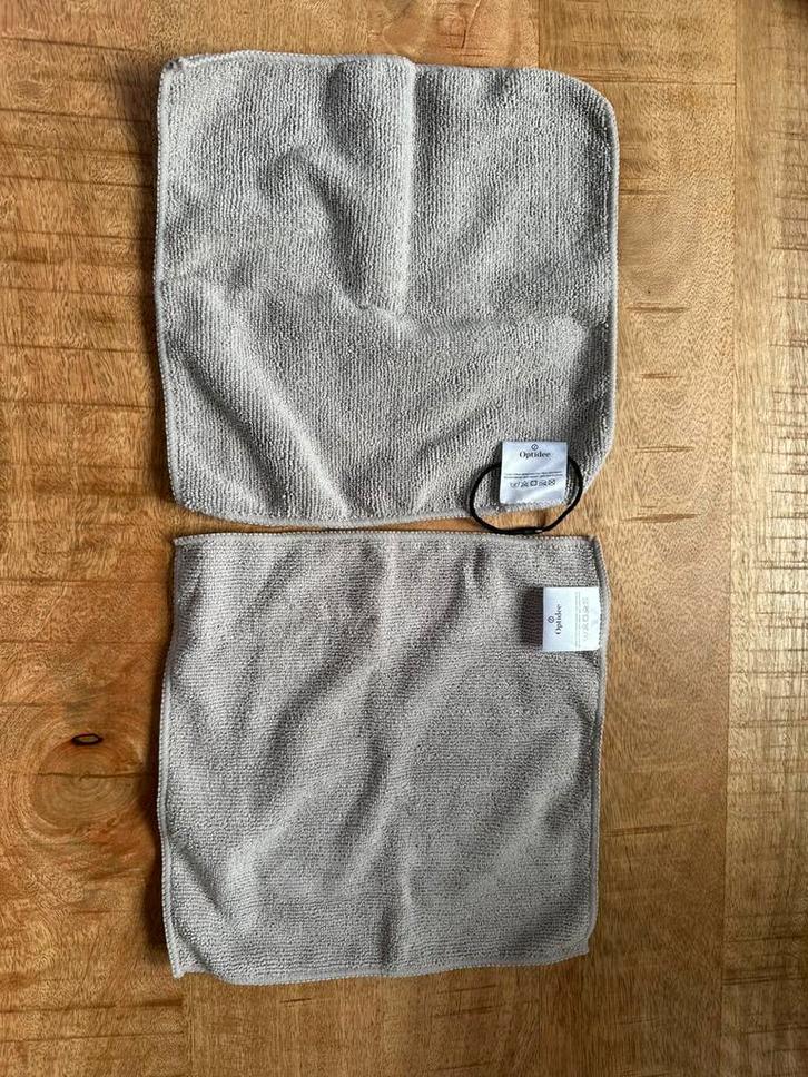 2 Optidee afschminkdoekjes, Sieraden, Tassen en Uiterlijk, Uiterlijk | Gezichtsverzorging, Zo goed als nieuw, Ophalen of Verzenden