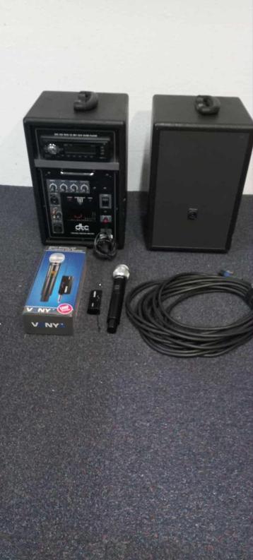 Accuspeaker met draadloze microfoon en 2e speaker beschikbaar voor biedingen
