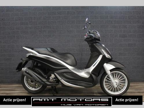 PIAGGIO BEVERLY 300 IE (bj 2012) Mat Zwart A2 geschikt, Motoren, Motoren | Piaggio, Bedrijf, Scooter, 12 t/m 35 kW