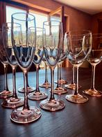 Prachtige set van 12 Franse vintage wijnglazen met roze voet, Ophalen of Verzenden, Zo goed als nieuw, Overige typen