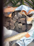 GRATIS, GRATIS ruim 300 copplestone's, Ophalen, Gebruikt, Beton, 10 m² of meer