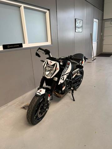 KTM 690 Duke beschikbaar voor biedingen