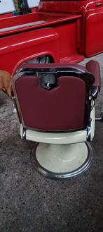 50er jaren Maes Kappersstoel met kinderzitje barber stoel, Zo goed als nieuw, Kapper kappersstoel barber, Ophalen
