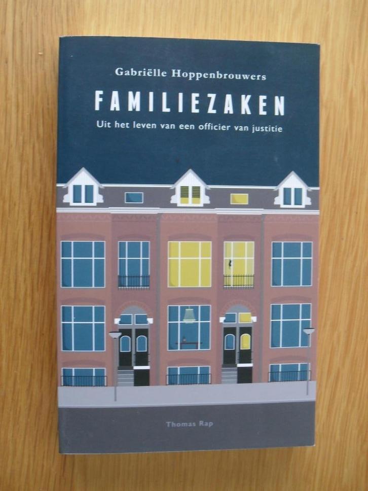 Familiezaken van Gabriëlle Hoppenbrouwers, Boeken, Overige Boeken, Gelezen, Ophalen of Verzenden