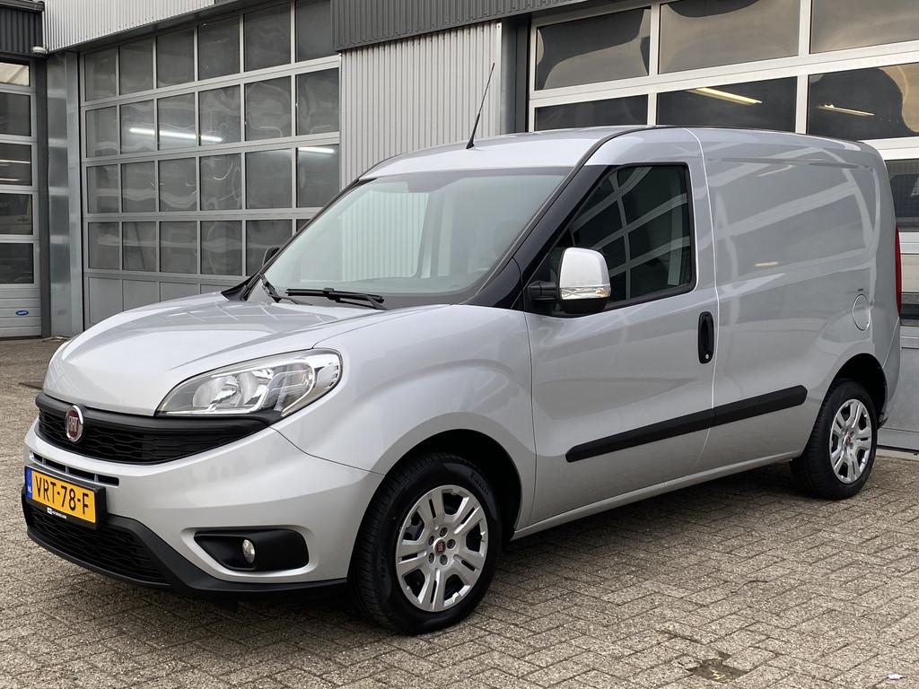 Fiat Dobló Cargo 1.3 MJ L1H1 SX 90pk Btw en Bpm vrij Airco, Voorwielaandrijving, Euro 5, Stof, Gebruikt