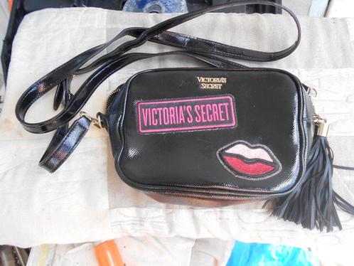 Victoria s Secret damestas schoudertas klein model 20x15x5cm, Sieraden, Tassen en Uiterlijk, Tassen | Damestassen, Zo goed als nieuw