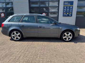 Audi A4 1.6 Benzine en LPG Gebruikersschades beschikbaar voor biedingen