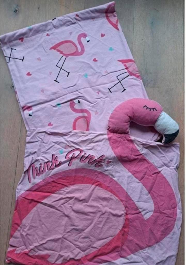 Dekbedovertrek Flamingo, kussensloop, gratis ruil cadeaubon, Kinderen en Baby's, Kinderkamer | Beddengoed, Zo goed als nieuw, Dekbedovertrek