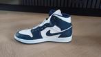 Air Jordan 1mid, white/ metallic gold obsidian. Maat 40, Kleding | Heren, Schoenen, Ophalen of Verzenden, Zo goed als nieuw, Wit