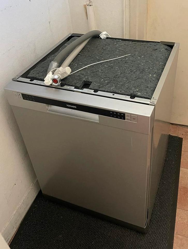 Tomado Vaatwasser, Witgoed en Apparatuur, Vaatwasmachines, Gebruikt, Vrijstaand, 85 tot 90 cm, 60 cm of meer, Energieklasse A of zuiniger