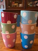 Leuke mokjes met stippen - set van 6, Keramiek, Ophalen of Verzenden, Zo goed als nieuw, Overige stijlen